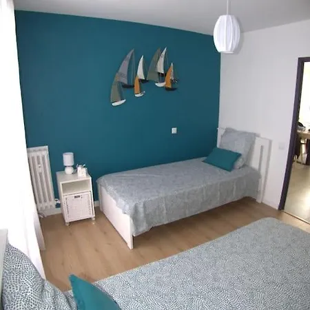 Apartment Terre Et Hyeres
